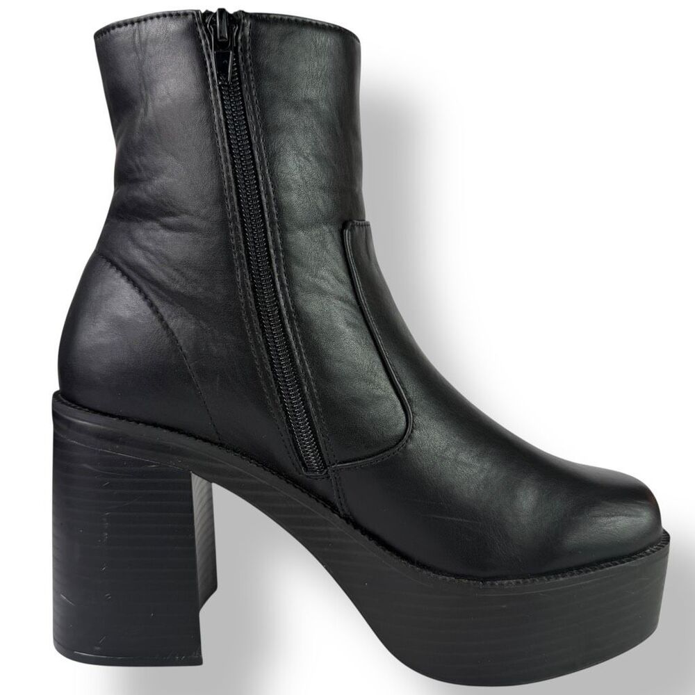 Madden Girl Grace Y2K-Inspired Black Chunky Platform Ankle Boots Women’s 9 M - Picture 6 of 12